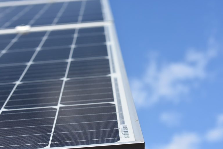 Invertir en paneles solares para el mayor beneficio de energia